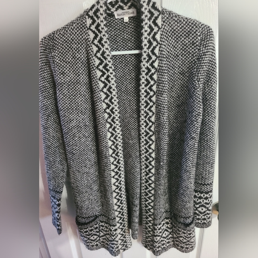 Northern Reflections knit cardigan size small